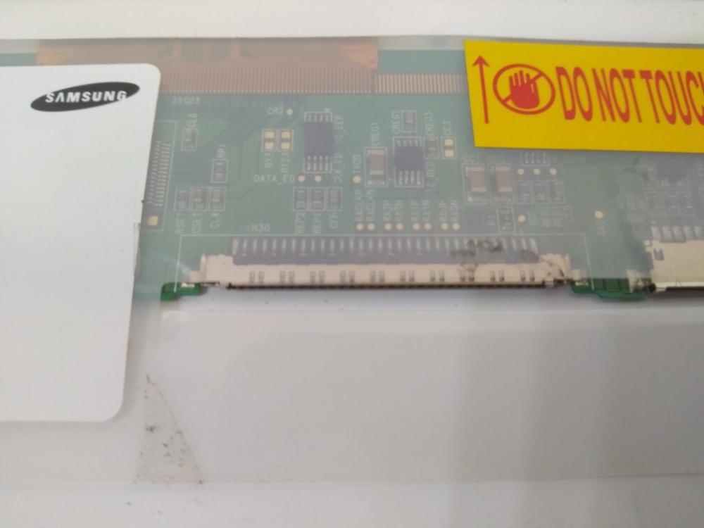 15.4" LCD PANEL FLORESAN (CCFL EKRAN 30 PİN)