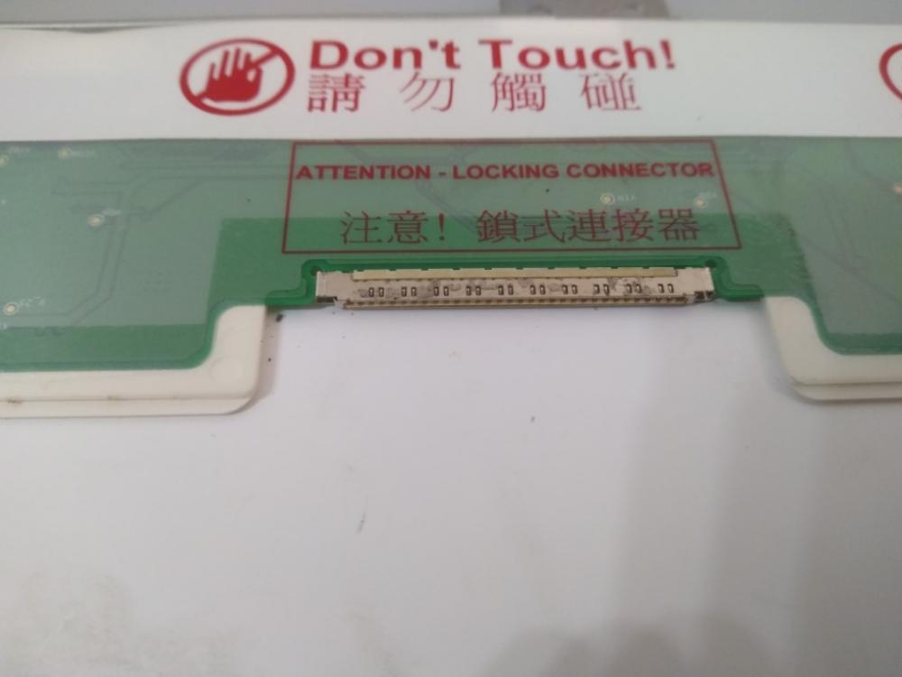 15.4" LCD PANEL FLORESAN ÇITALI VERSİYON (CCFL EKRAN 30 PİN)