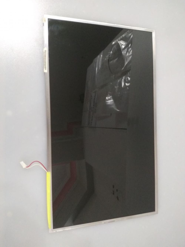 15.6" LCD PANEL FLORESAN (CCFL EKRAN) 30 PİN