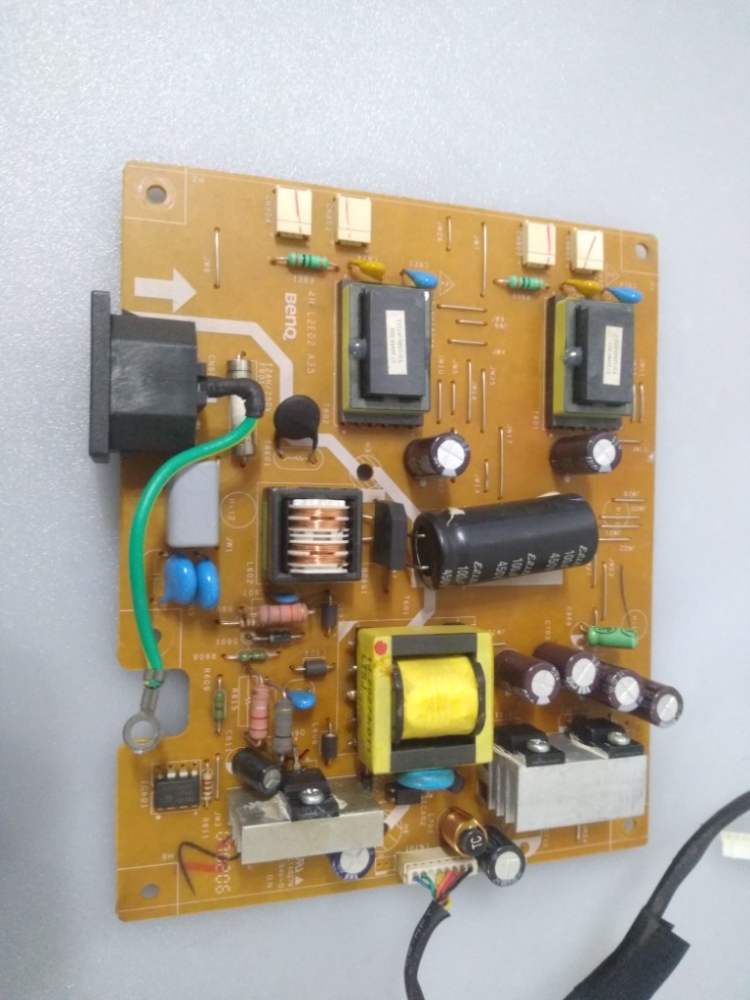 4H.L2E02.A35 BENQ FP71G (Q9T4) MODEL LCD MONİTÖR 17INC POWER BOARD