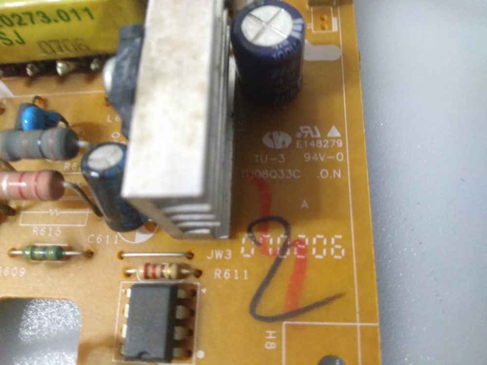 4H.L2E02.A35 BENQ FP71G (Q9T4) MODEL LCD MONİTÖR 17INC POWER BOARD