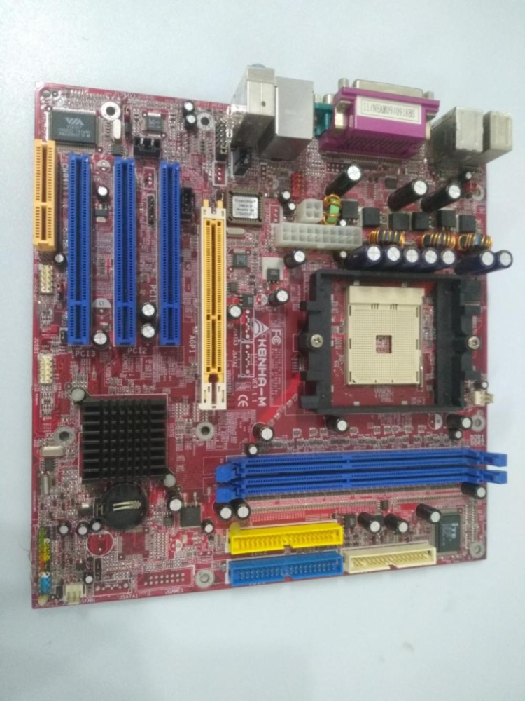 BİOSTAR K8NHA-M MODEL MASAÜSTÜ ANAKART 