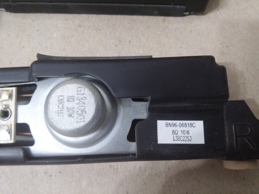 BN96-06818C  SAMSUNG LE32A656A1FXXC MODEL LCD TV 32" HOPARLÖR