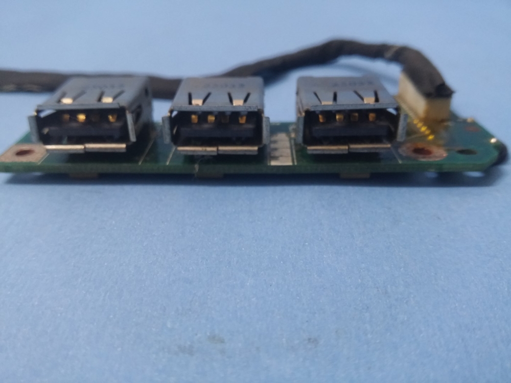 LS-2493  TOSHIBA SATELLITE A80-A3 MODEL NOTEBOOK USB PORT KART