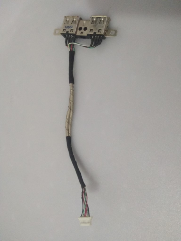 TOSHIBA SATELlITE A300-2D4 MODEL NOTEBOOK  USB SOKET KART
