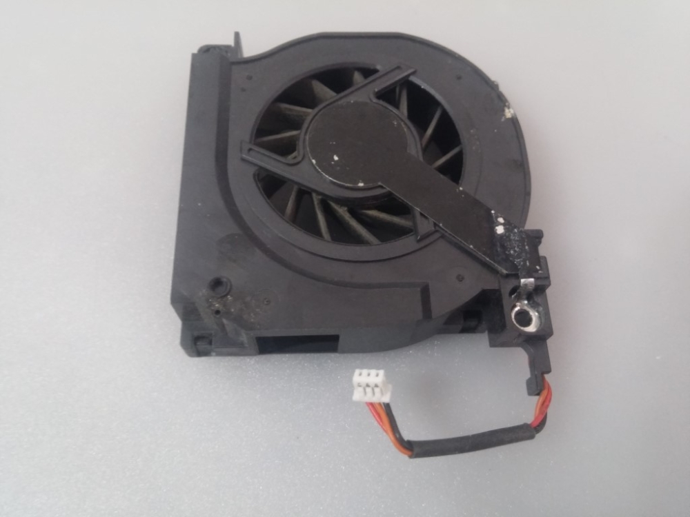 UDQFWPH01CQU DELL LATİTUDE D500 MODEL NOTEBOOK CPU FAN 